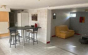 Appartement en rez-de-chaussée de maison